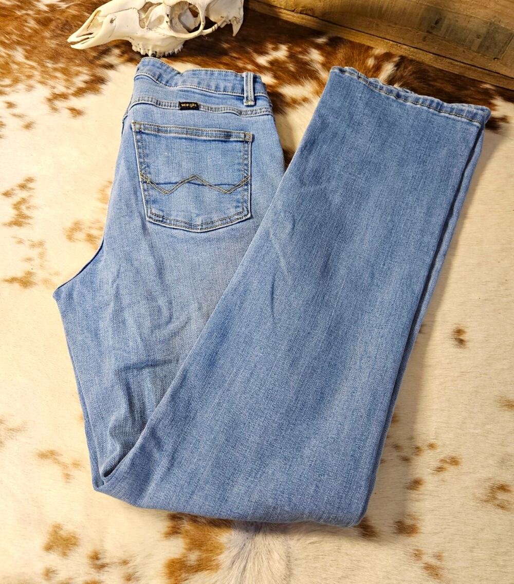 Wrangler High Rise Straight Leg Jeans Womens Sz 4 / 27 Light Wash Blue